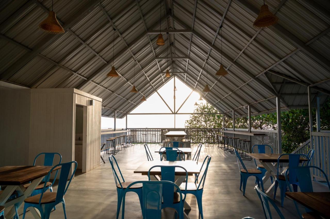 Praveg Beach Resort Daman Lighthouse Beach Exteriér fotografie